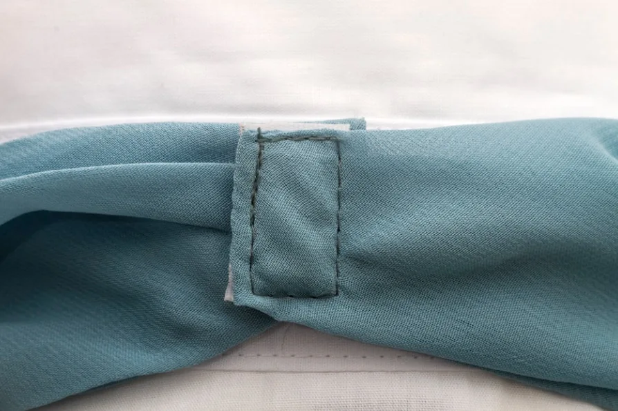Lenço Bala Em Crepe Azul Claro - MH Uniformes
